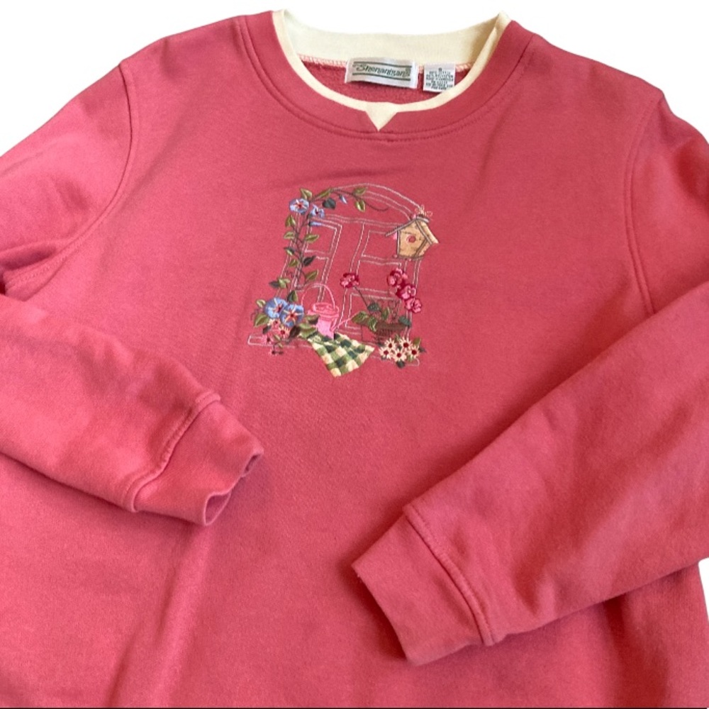 VINTAGE SHENANIGANS Sweet Pink Greenhouse Embroidered Crew w/Layered Collar— S